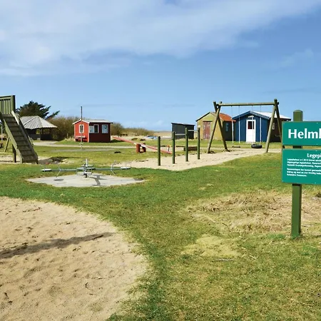 Three-bedroom In Ulfborg 度假居